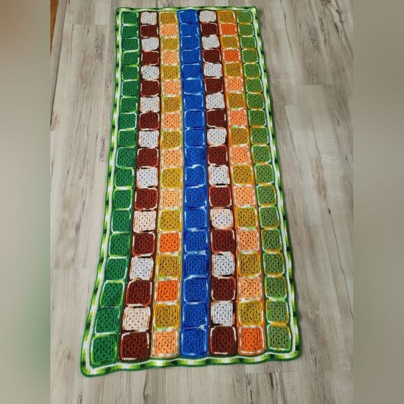 Vintage Afghan Granny Square Psychedelic Multicolored Blanket Throw 66 x 29 - Picture 11 of 11